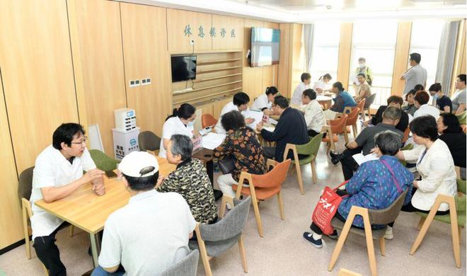 泰安市中心医院开展体检人员专场健康管理活动